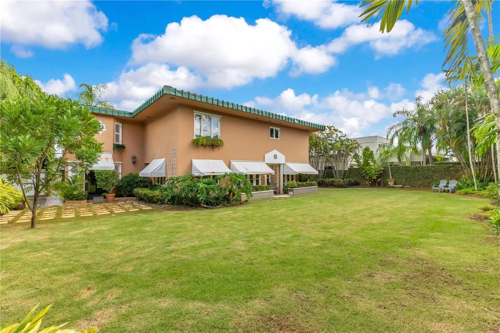 A2 MONTEBELLO STREET Guaynabo, PR 00969