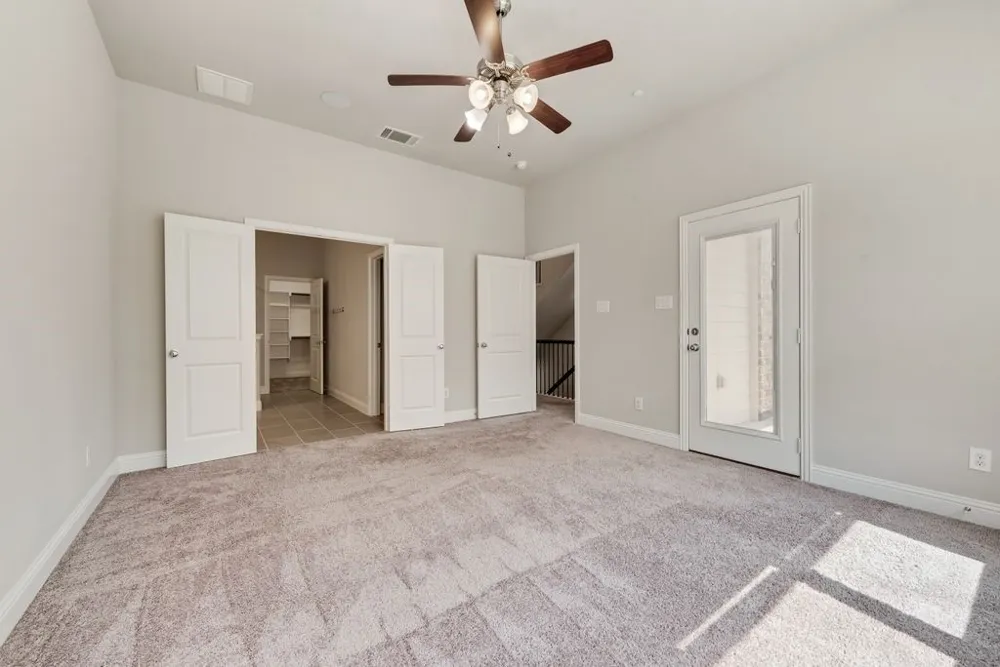 281 Scotia Street Lewisville, TX 75056