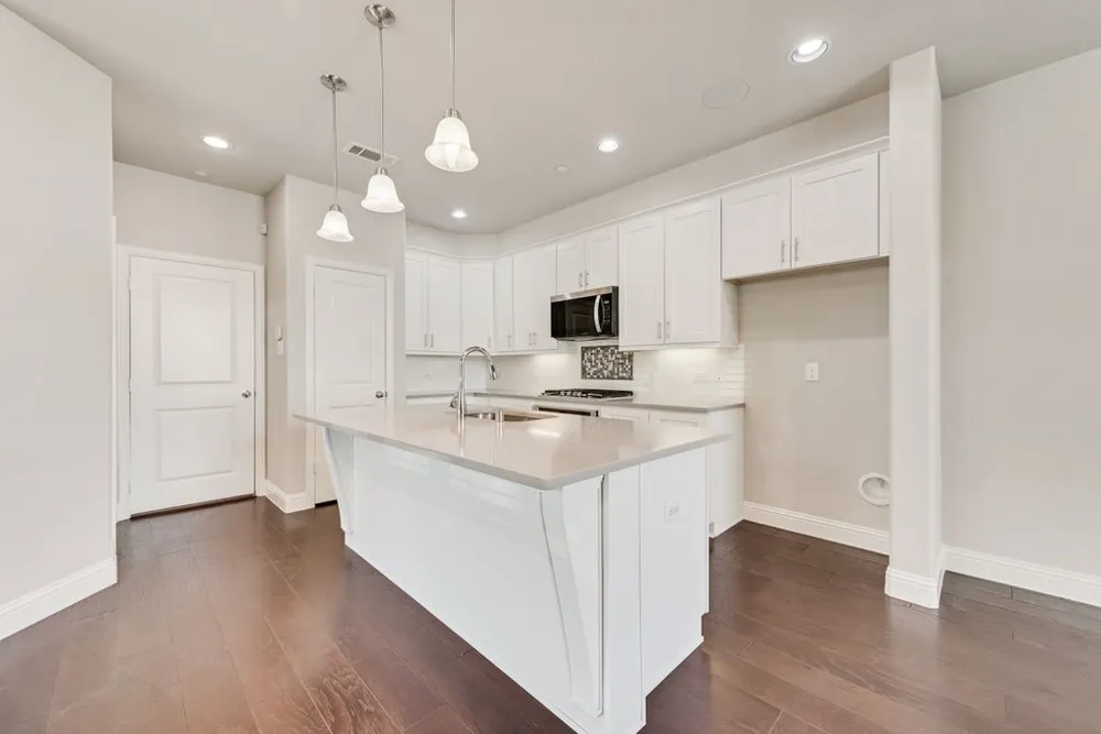 281 Scotia Street Lewisville, TX 75056