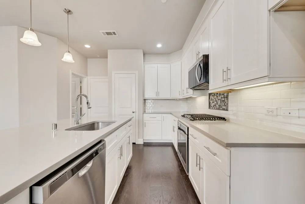 281 Scotia Street Lewisville, TX 75056