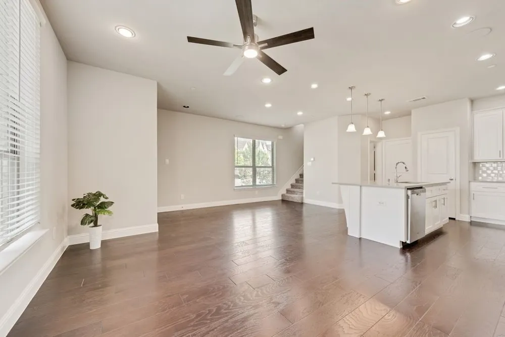 281 Scotia Street Lewisville, TX 75056