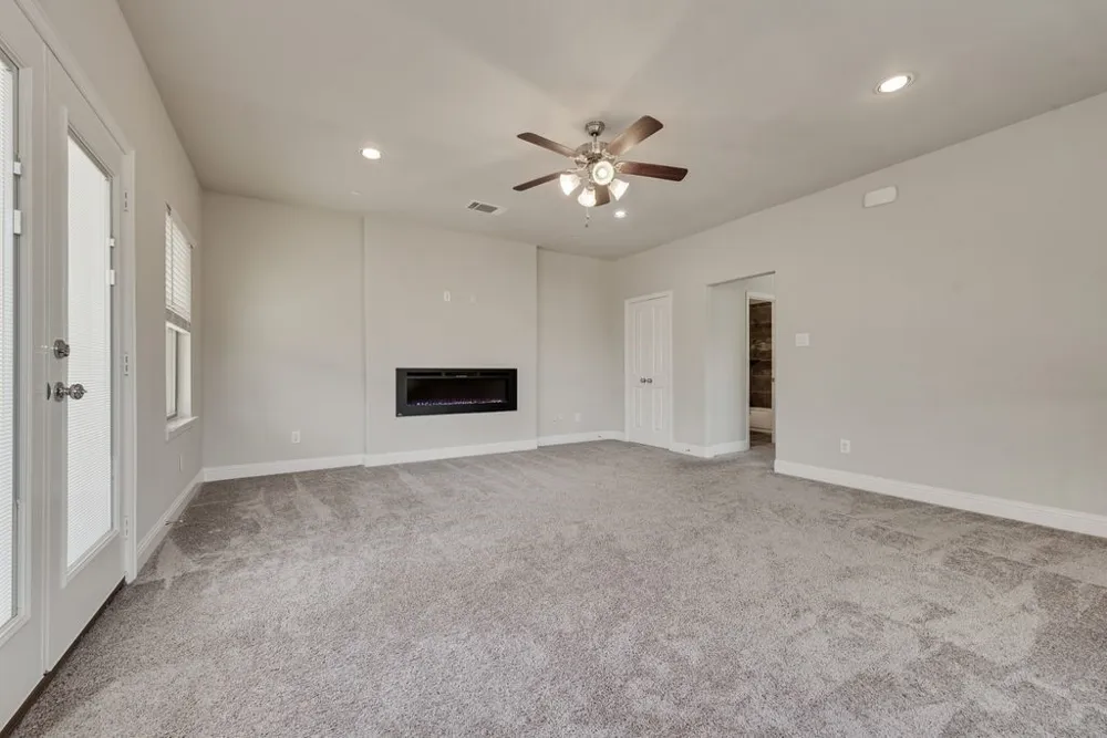 281 Scotia Street Lewisville, TX 75056