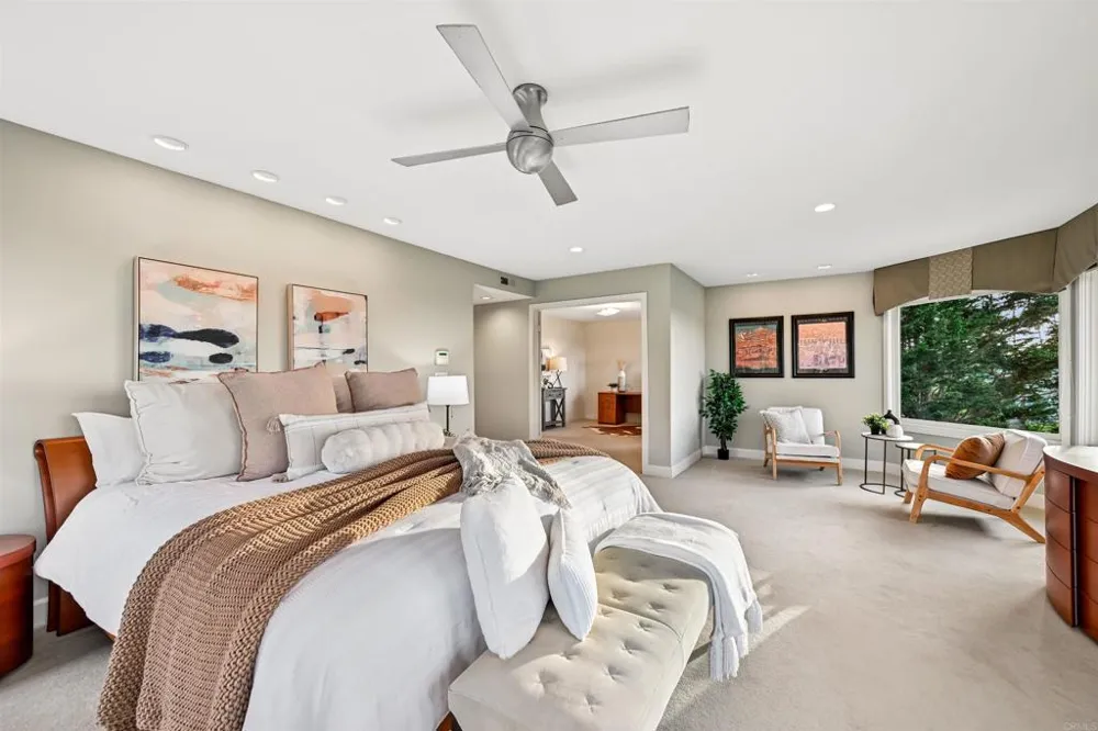 441 Holmwood Lane Solana Beach, CA 92075