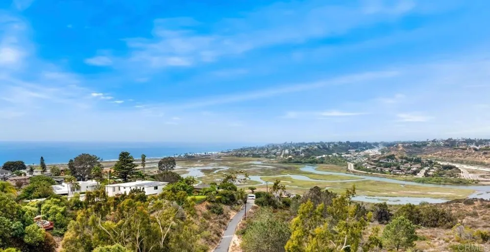 441 Holmwood Lane Solana Beach, CA 92075