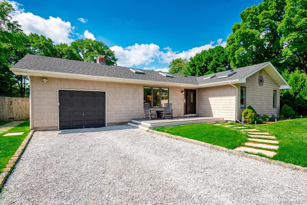 27 Canvasback Lane East Quogue, NY 11942