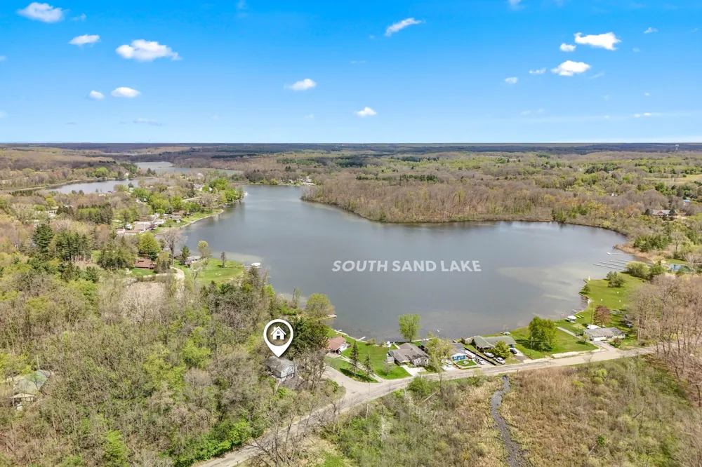 1050 Earlyn Drive Hillsdale, MI 49242