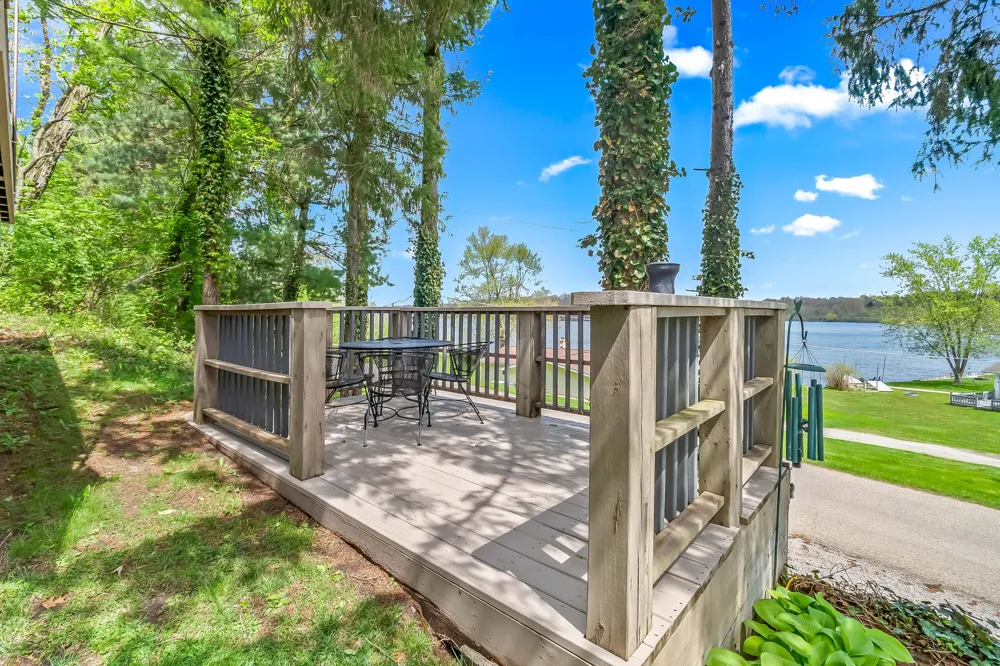 1050 Earlyn Drive Hillsdale, MI 49242