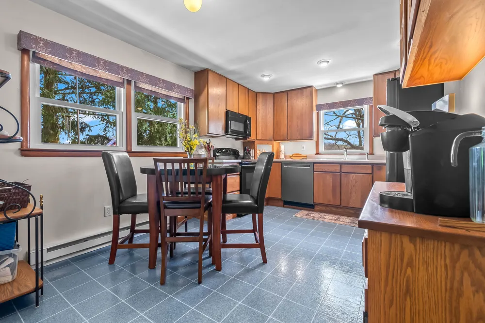 1050 Earlyn Drive Hillsdale, MI 49242
