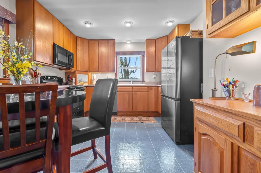 1050 Earlyn Drive Hillsdale, MI 49242