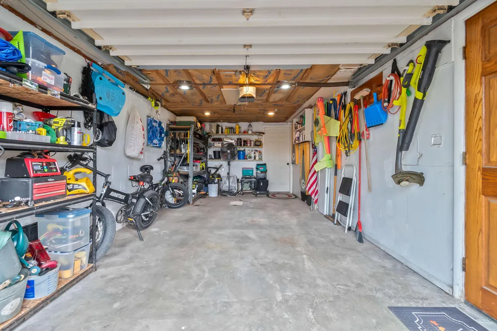 1050 Earlyn Drive Hillsdale, MI 49242