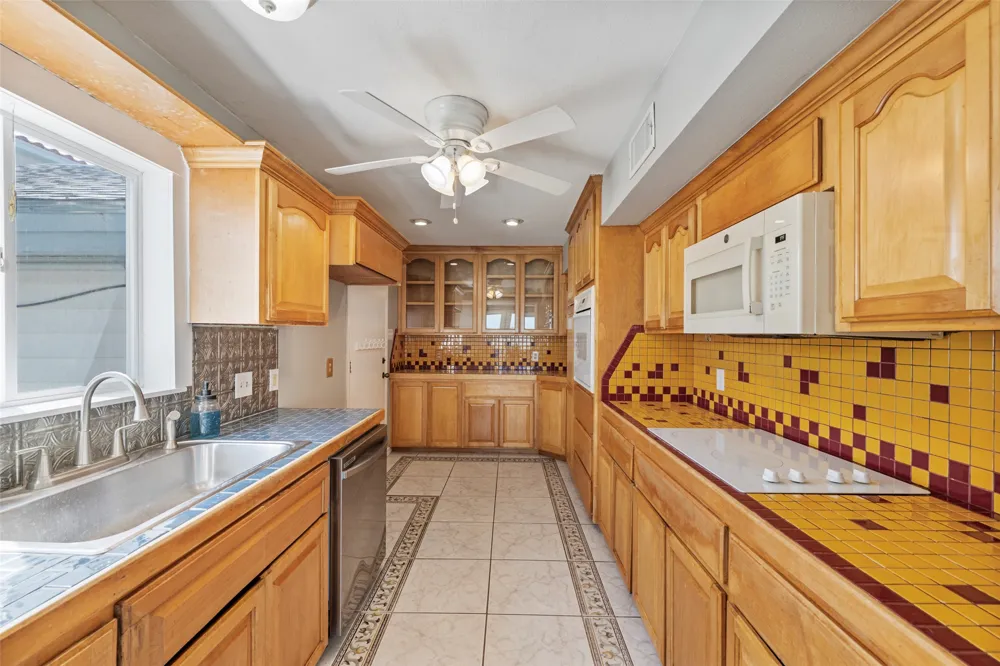 14322 Playa Del Rey Corpus Christi, TX 78418