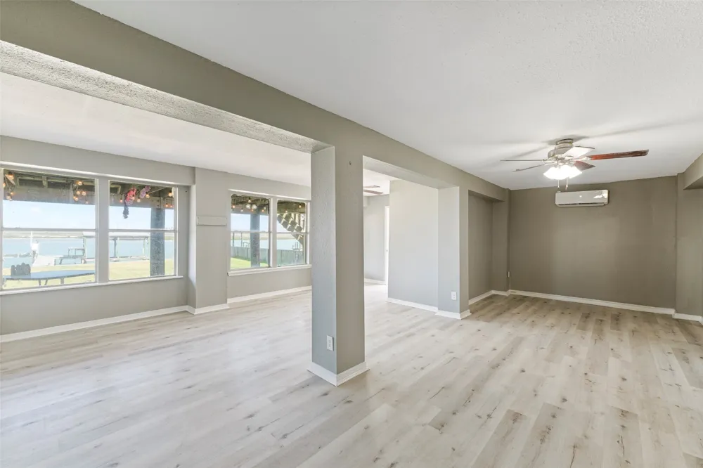 14322 Playa Del Rey Corpus Christi, TX 78418