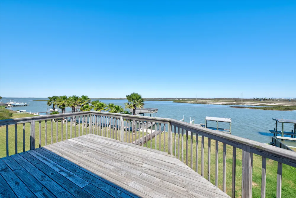 14322 Playa Del Rey Corpus Christi, TX 78418