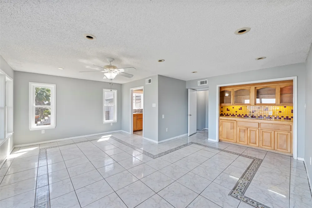 14322 Playa Del Rey Corpus Christi, TX 78418