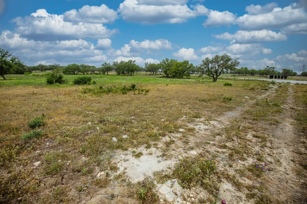 1 Seven Hills Drive Junction, TX 76849