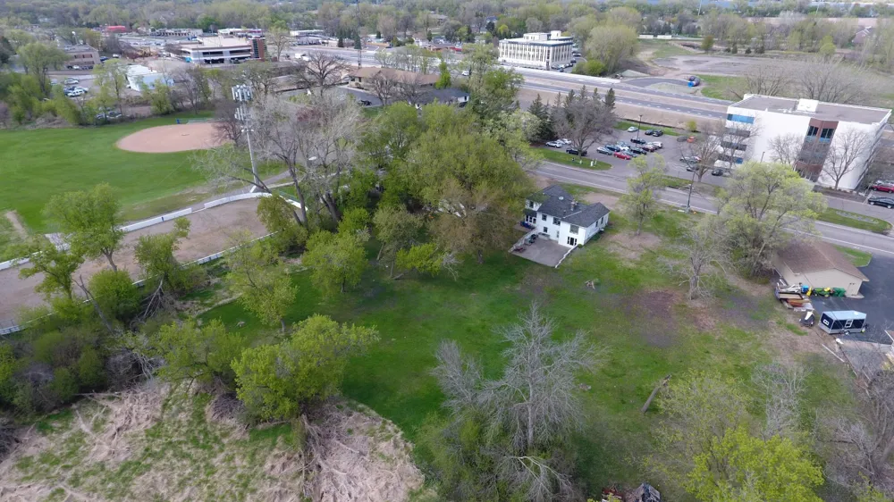 10715 Old Co Rd 15 Plymouth, MN 55441