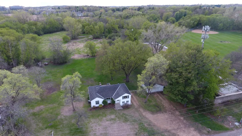 10715 Old Co Rd 15 Plymouth, MN 55441