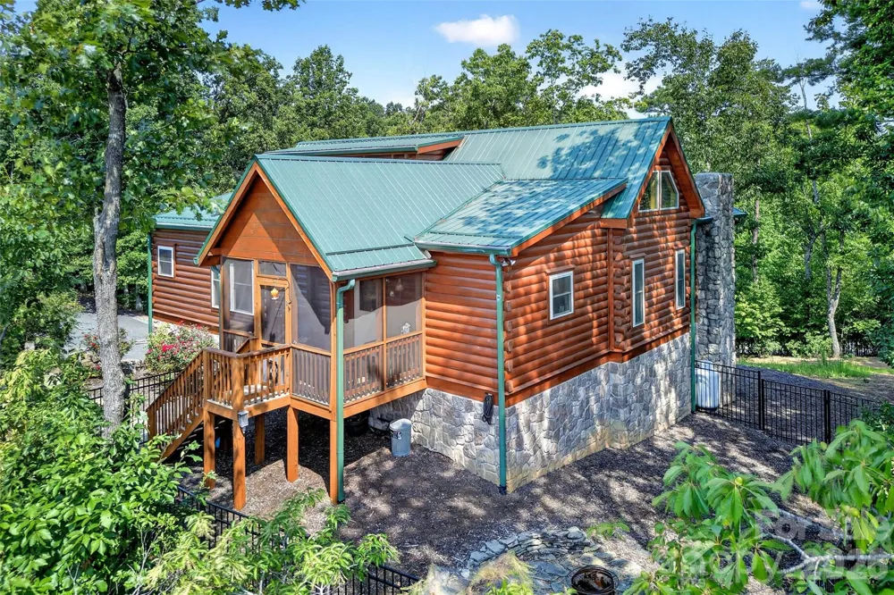 96 Boysenberry Drive Nebo, NC 28761