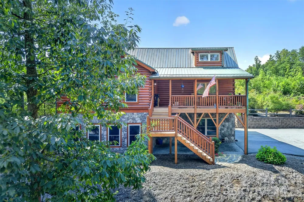 96 Boysenberry Drive Nebo, NC 28761