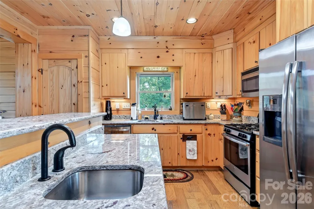 96 Boysenberry Drive Nebo, NC 28761