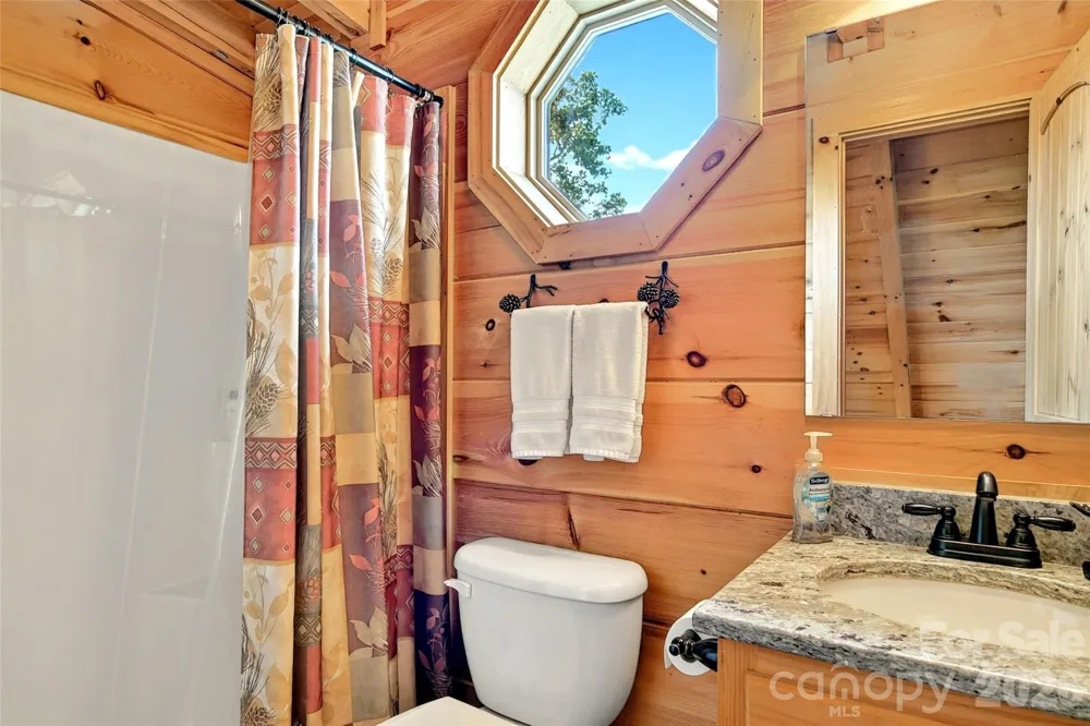 96 Boysenberry Drive Nebo, NC 28761