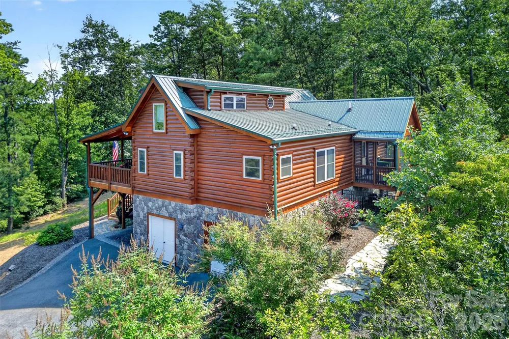 96 Boysenberry Drive Nebo, NC 28761