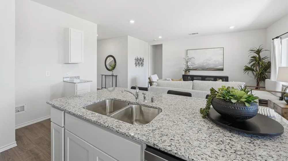 3310 Charleston Drive Ennis, TX 75119
