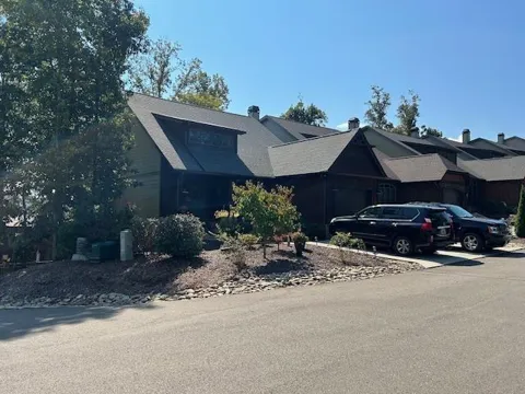 5 Upper Knoll Drive