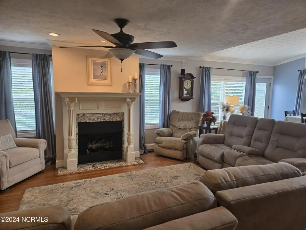 306 Pecan Lane Laurinburg, NC 28352