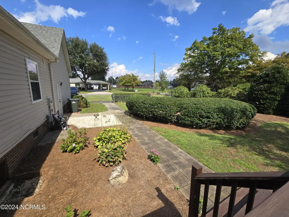 306 Pecan Lane Laurinburg, NC 28352