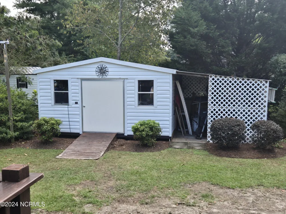 306 Pecan Lane Laurinburg, NC 28352