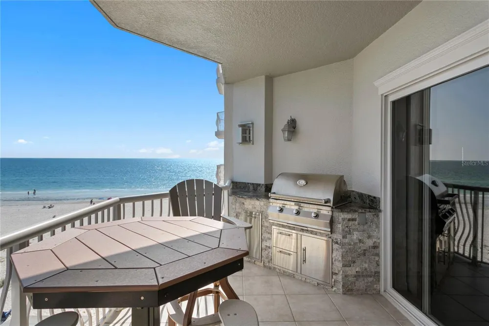 19730 GULF BOULEVARD #400 Indian Rocks Beach, FL 33785