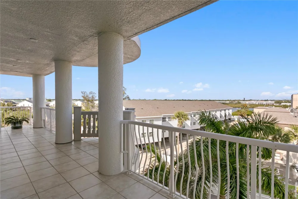 19730 GULF BOULEVARD #400 Indian Rocks Beach, FL 33785