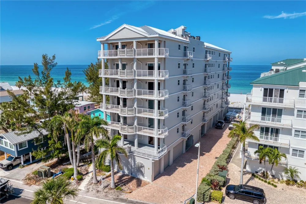 19730 GULF BOULEVARD #400 Indian Rocks Beach, FL 33785