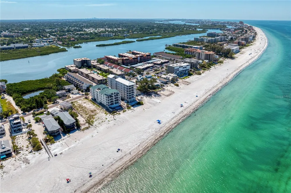 19730 GULF BOULEVARD #400 Indian Rocks Beach, FL 33785
