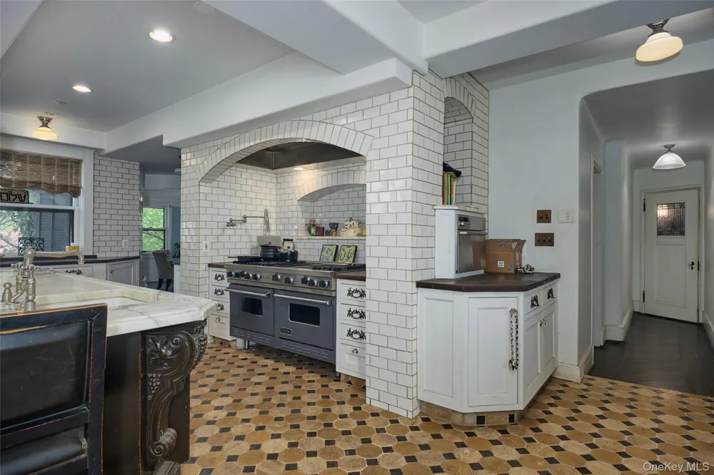 14 Castleton Drive Highland Mills, NY 10930