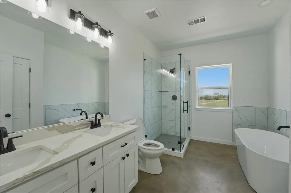 9391 Hajovsky Road La Grange, TX 78945