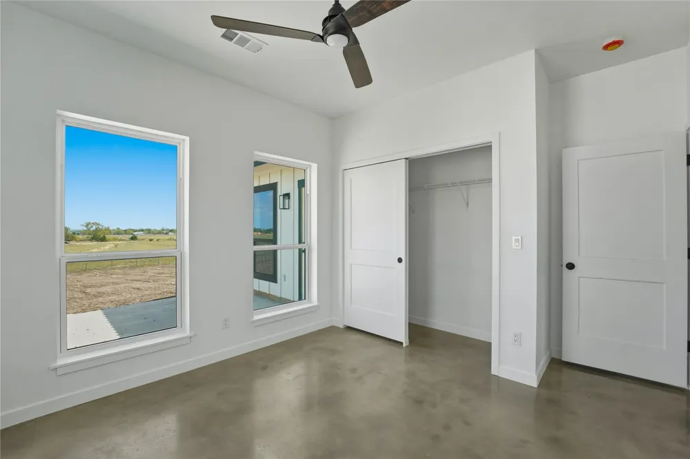 9391 Hajovsky Road La Grange, TX 78945