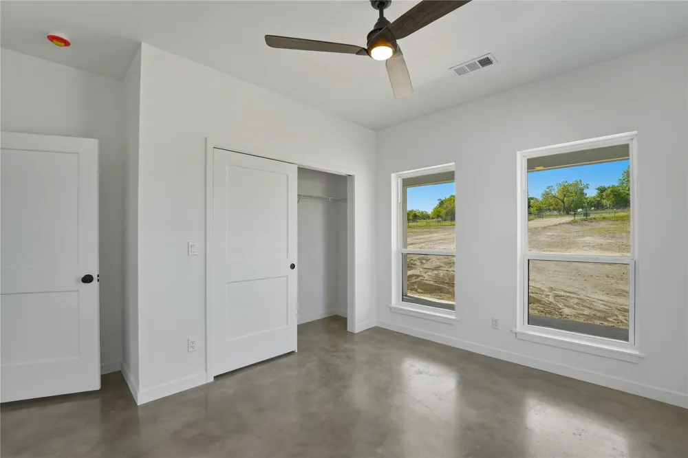 9391 Hajovsky Road La Grange, TX 78945