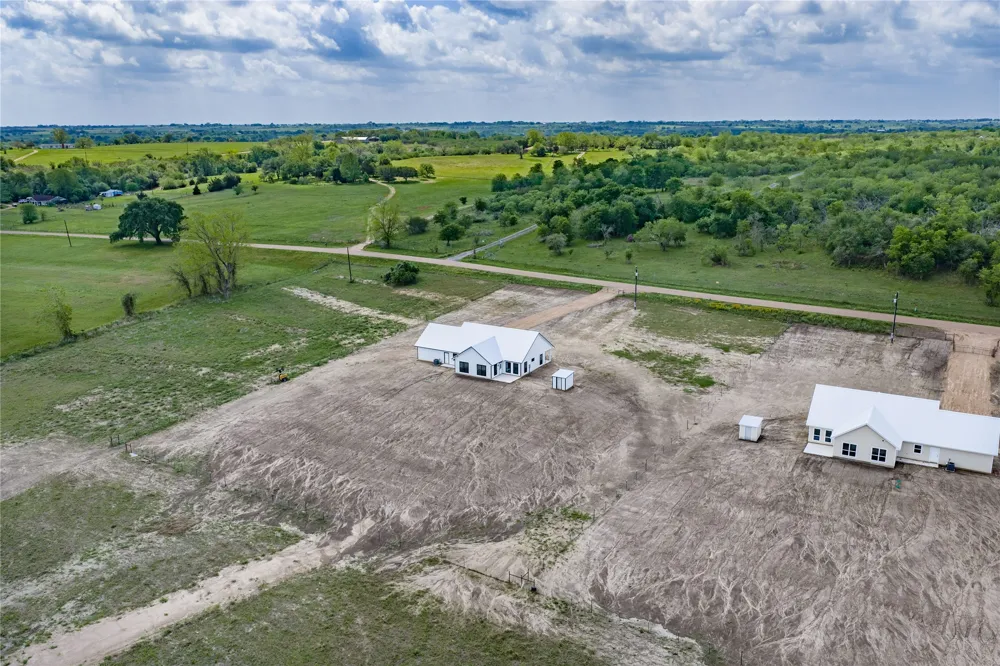9391 Hajovsky Road La Grange, TX 78945