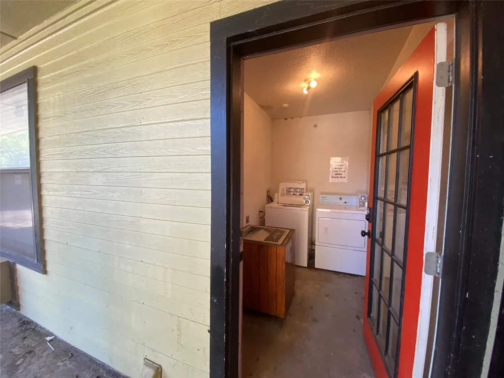 701 W Sycamore Street #304 Denton, TX 76201