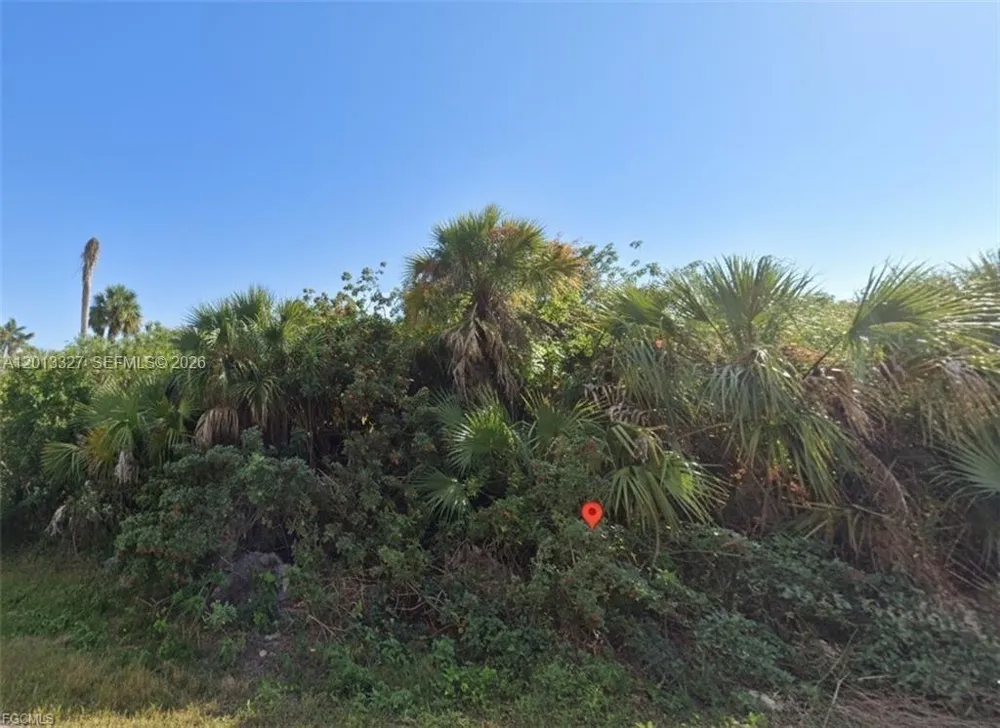 5073 WILD GOOSE CIR La Belle, FL 33935
