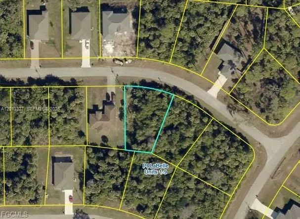 5073 WILD GOOSE CIR La Belle, FL 33935
