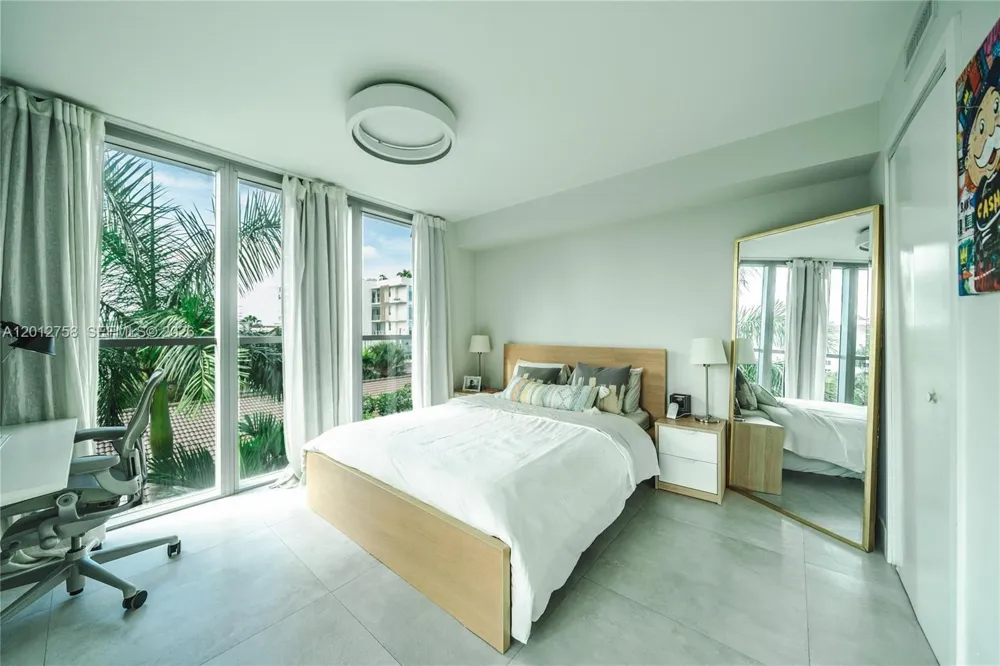 1133 102nd St #504 Bay Harbor Islands, FL 33154