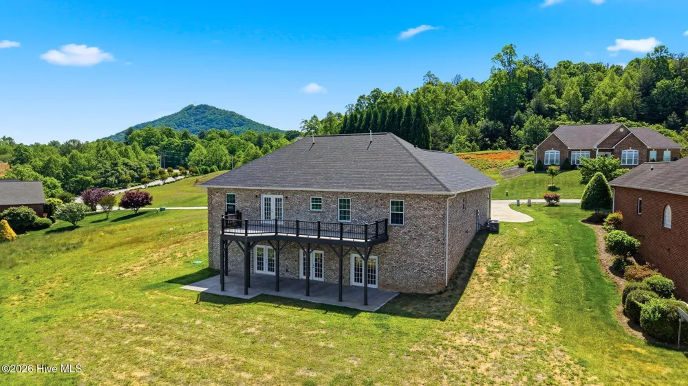418 Huntington Woods Drive Lenoir, NC 28645