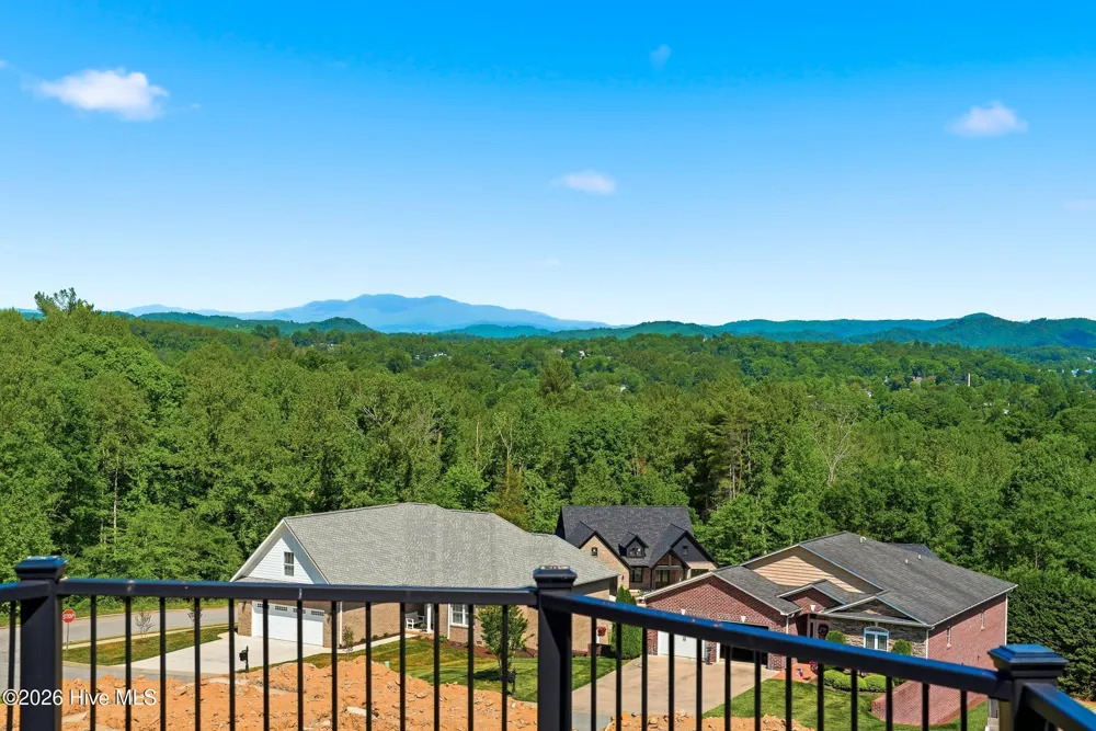 418 Huntington Woods Drive Lenoir, NC 28645