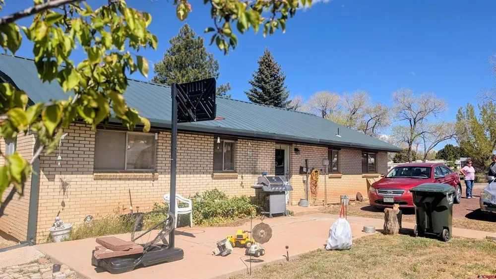 223 W 8Th Street Dove Creek, CO 81324
