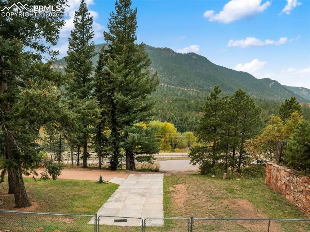 8150 W Highway 24 Cascade, CO 80809
