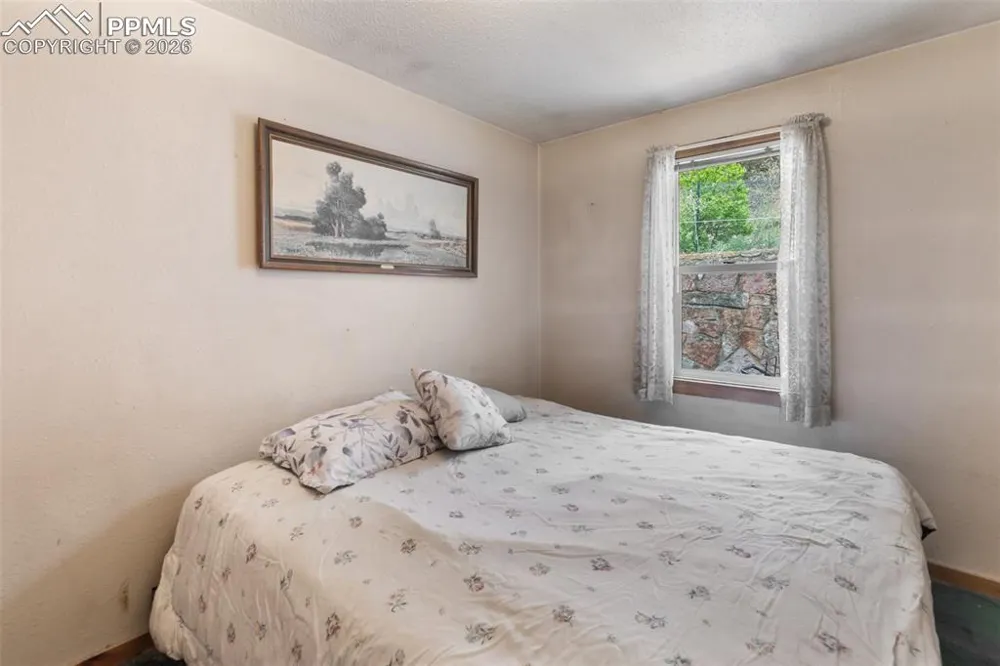 8150 W Highway 24 Cascade, CO 80809