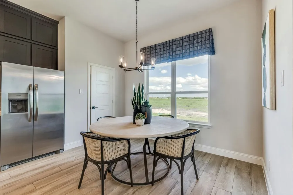 6704 Bassett Lane Mesquite, TX 75126